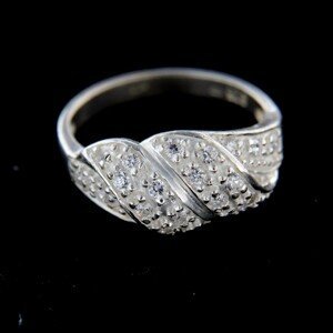 Stříbrný prsten 14820