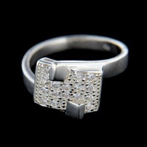 Stříbrný prsten 14848