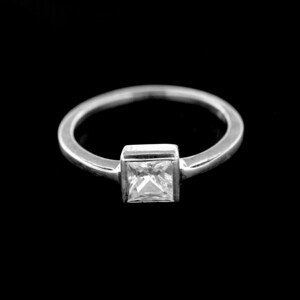 Stříbrný prsten 14983