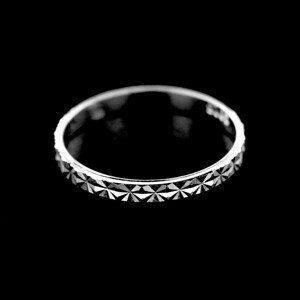 Stříbrný prsten 14998