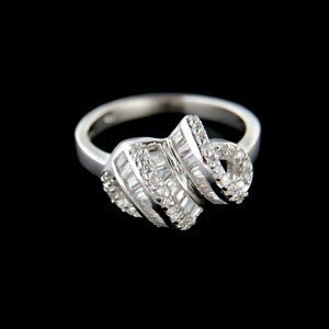 Stříbrný prsten 15244