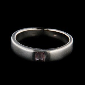 Stříbrný prsten 15640