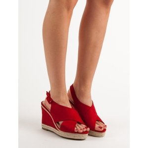 Klasické dámské sandály červené na klínku