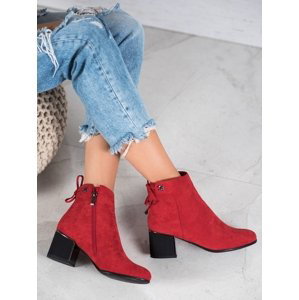 Pěkné kotníčkové boty dámské červené na širokém podpatku
