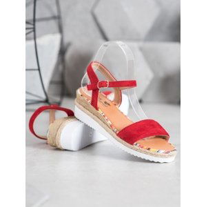 Krásné  sandály červené dámské na klínku