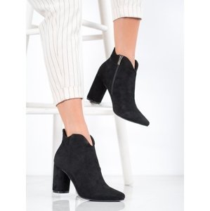 Exkluzívní dámské černé  kotníčkové boty na širokém podpatku