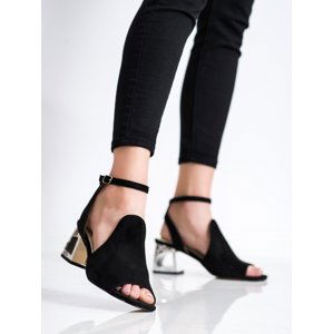 Komfortní černé dámské  sandály na širokém podpatku