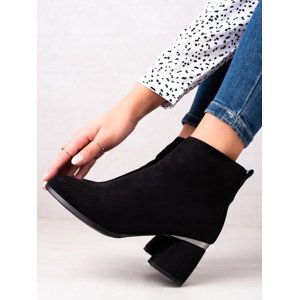 Designové černé  kotníčkové boty dámské na širokém podpatku