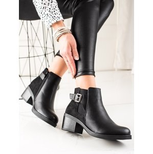 Exkluzívní černé dámské  kotníčkové boty na širokém podpatku