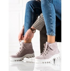 Originální fialové  kotníčkové boty dámské na plochém podpatku