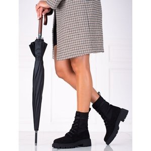 Luxusní dámské černé  kotníčkové boty na plochém podpatku