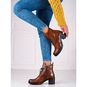 Trendy hnědé dámské  kotníčkové boty na širokém podpatku