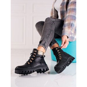 Exkluzívní dámské černé  kotníčkové boty na plochém podpatku