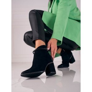 Designové černé  kotníčkové boty dámské na širokém podpatku