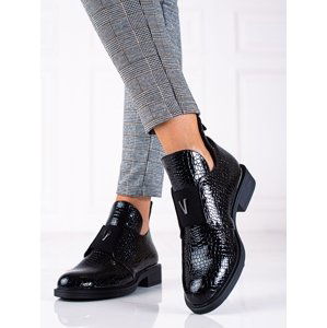 Klasické  kotníčkové boty černé dámské na širokém podpatku