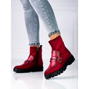 Krásné červené  kotníčkové boty dámské na plochém podpatku