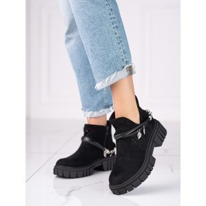 Designové černé  kotníčkové boty dámské na plochém podpatku