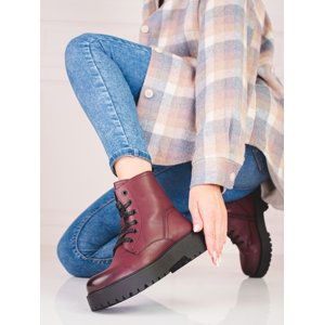 Trendy červené  kotníčkové boty dámské na plochém podpatku