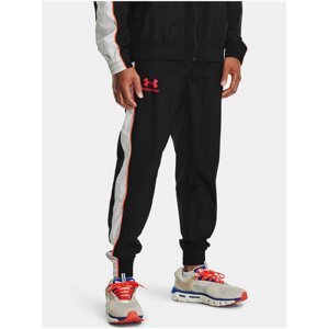 Tepláky Under Armour WOVEN TRACK PANT - černá