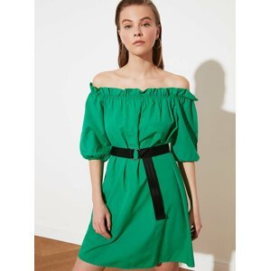Zelené šaty s odhalenými rameny Trendyol