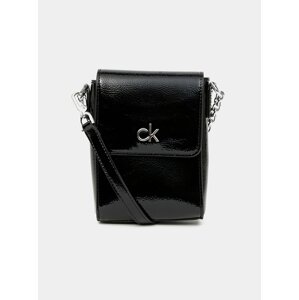 Černá malá crossbody kabelka Calvin Klein