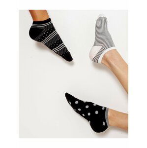 Sada tří párů vzorovaných ponožek v bílé a černé barvě CAMAIEU