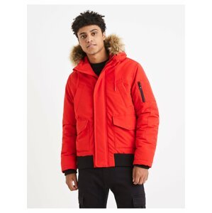 Červená pánská zimní bunda s umělým kožíškem Celio Vusulky