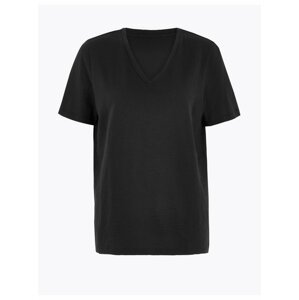 Tričko s výstřihem do V z čisté bavlny, rovný střih Marks & Spencer černá
