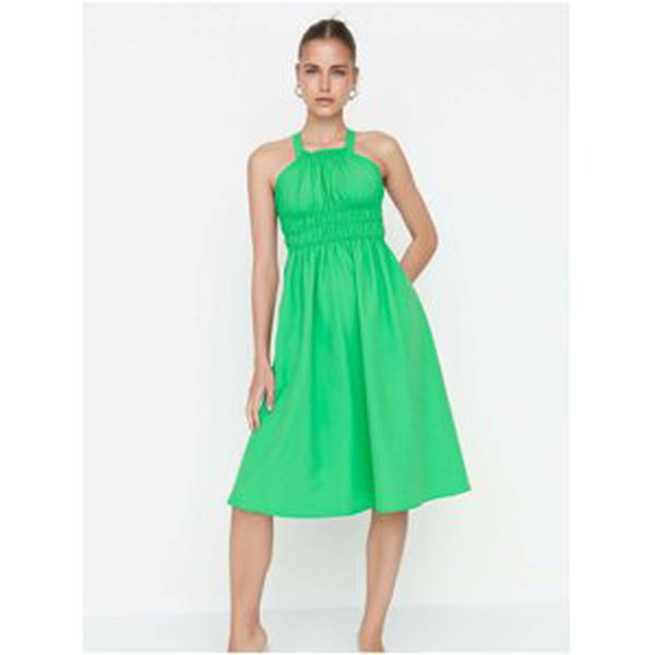 Světle zelené šaty na ramínka Trendyol