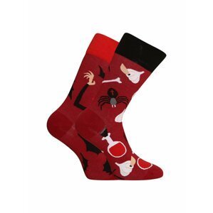 Vínovo-černé unisex vzorované veselé ponožky Dedoles Drakula