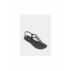 Černé sandály s ozdobou ve stříbrné barvě Ipanema Charm V