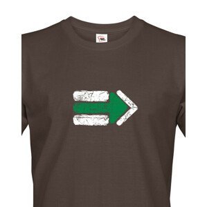 Pánské tričko s potiskem zelené turistické šipky - ideální turistické tričko