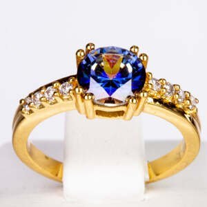 Pozlacený Slitinový Prsten s Modrým Emporia® Křišťálem a Bílým Emporia® Křišťálem, Velikost: 51-50