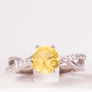 Bílým Zlatem Pozlacený Slitinový Prsten se Žlutým Emporia® Křišťálem, Velikost: 49-48