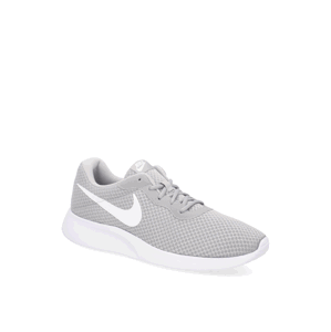 Nike Tanjun