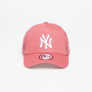 New Era New York Yankees League Essential Trucker Cap Pink