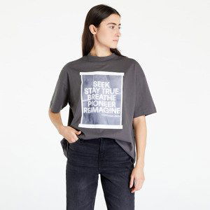 CALVIN KLEIN JEANS Slogan Boyfriend T-Shirt Grey