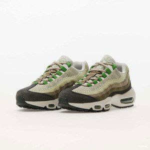 Nike WMNS Air Max 95 Night Forest/ Chlorophyll