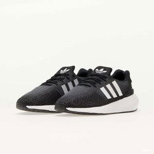 adidas Originals Swift Run 22 Black/ White/ Grey