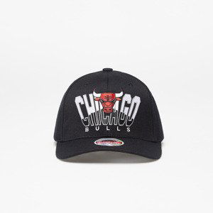 Kšiltovka Mitchell & Ness NBA Retrodome Classic Red Chicago Bulls Black Universal