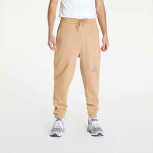 Tepláky CALVIN KLEIN JEANS Stacked Logo Hwk Pant Timeless Camel