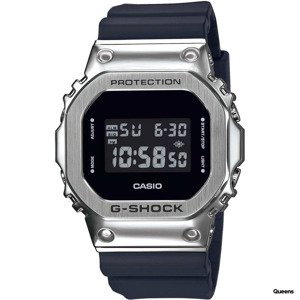 Hodinky Casio G-Shock GM 5600-1ER Black/ Silver Universal